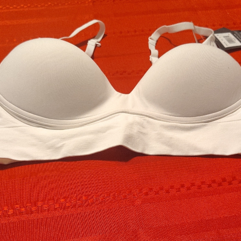 Maidenform White Padded Bra